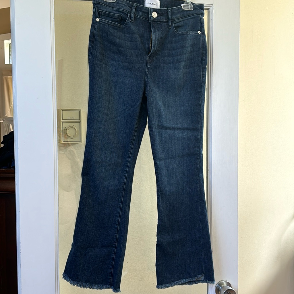 Frame Jeans Like New Le Crop Mini Boot Cut Size 28 Rough Hem Stylish Trendy
